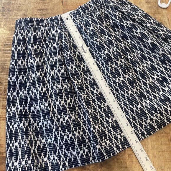 J Crew Skirt Size 6 Blue White Geo Patterned A-Line Pleated Rear Zip Jacquard - Picture 8 of 10